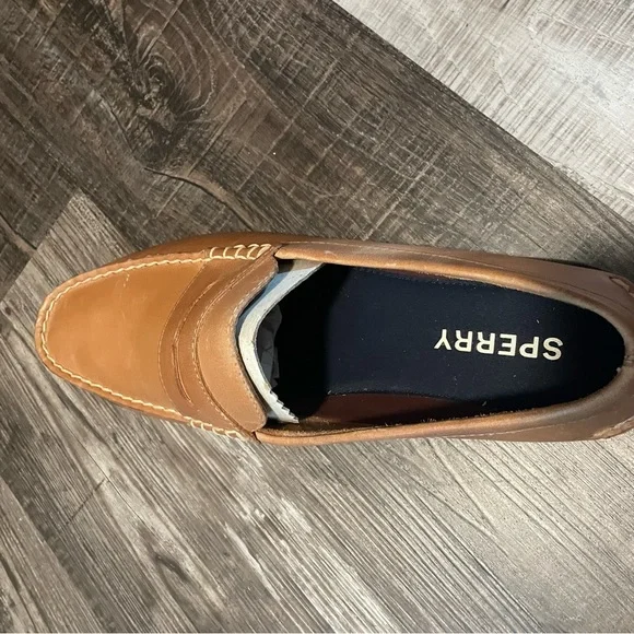Sperry | Shoes | Sperry Tan Loafers Slipon Classic Design  display picture 3